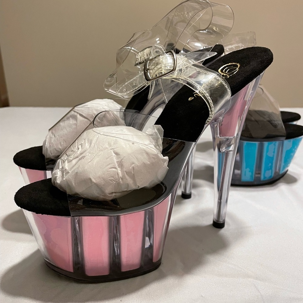 Pleasers Clear and Pink Platform Sandel Heel